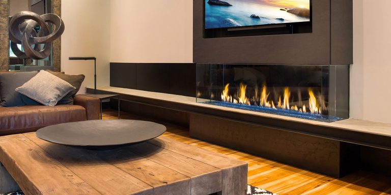 DaVinci Bay Custom Gas Fireplace - manufacturer collection photograph